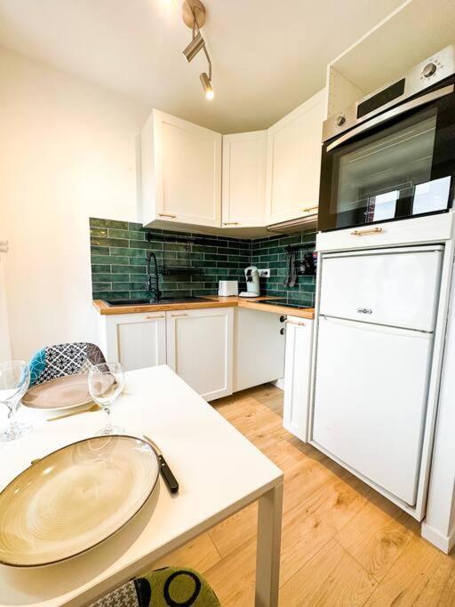 New: Agreable & Lumineux *Gare* Apartment Guingamp Bagian luar foto