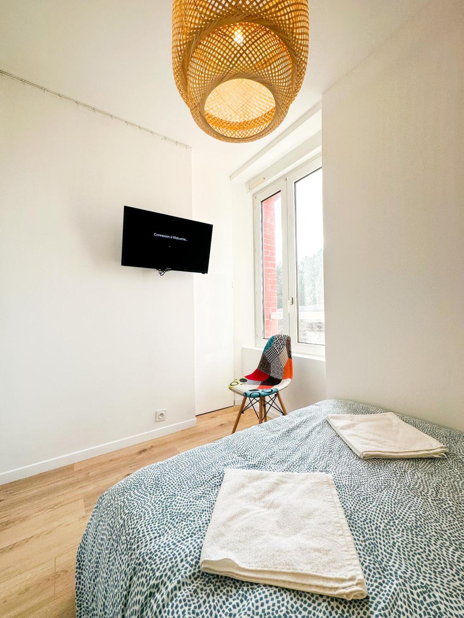 New: Agreable & Lumineux *Gare* Apartment Guingamp Bagian luar foto