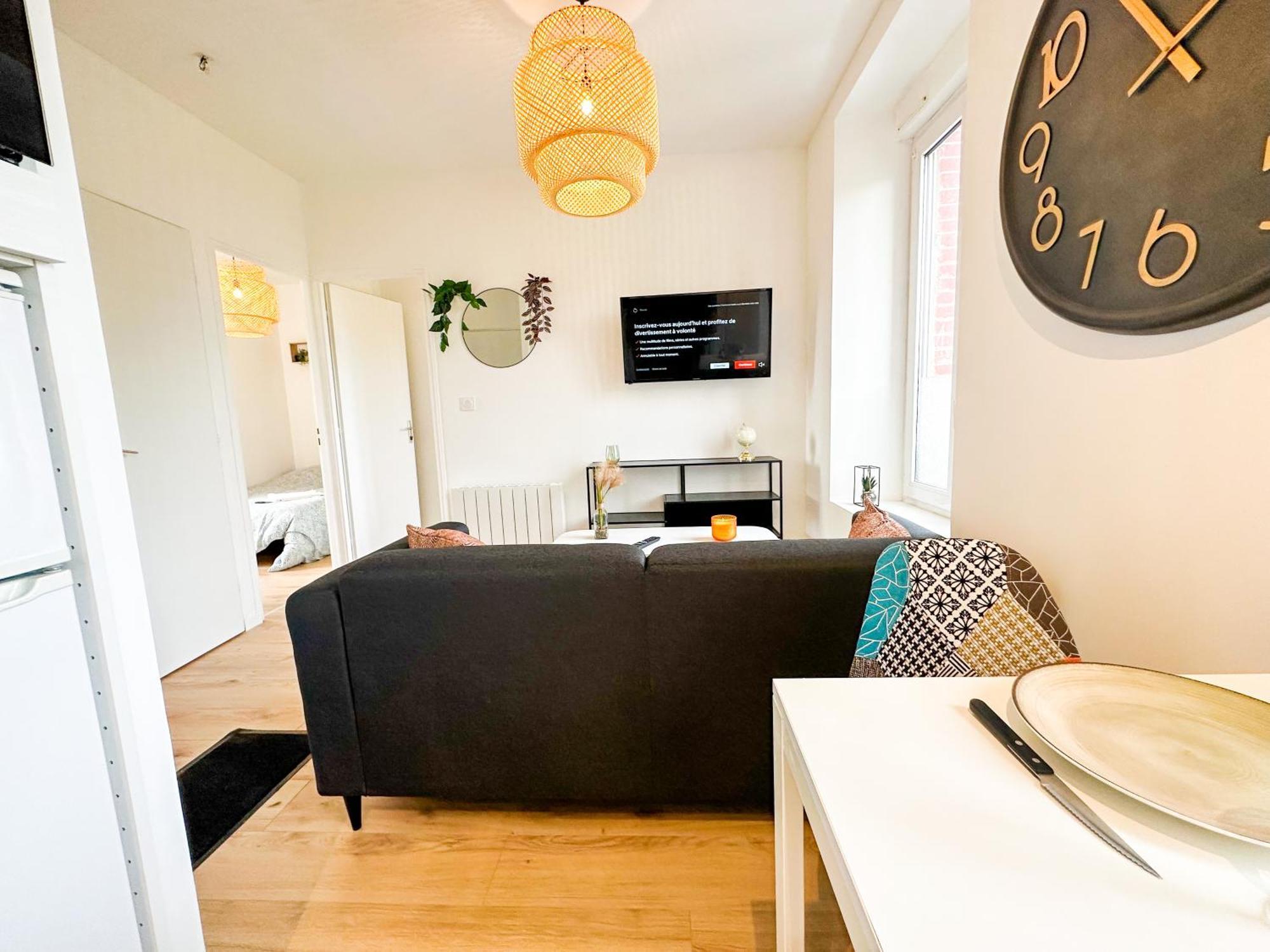 New: Agreable & Lumineux *Gare* Apartment Guingamp Bagian luar foto