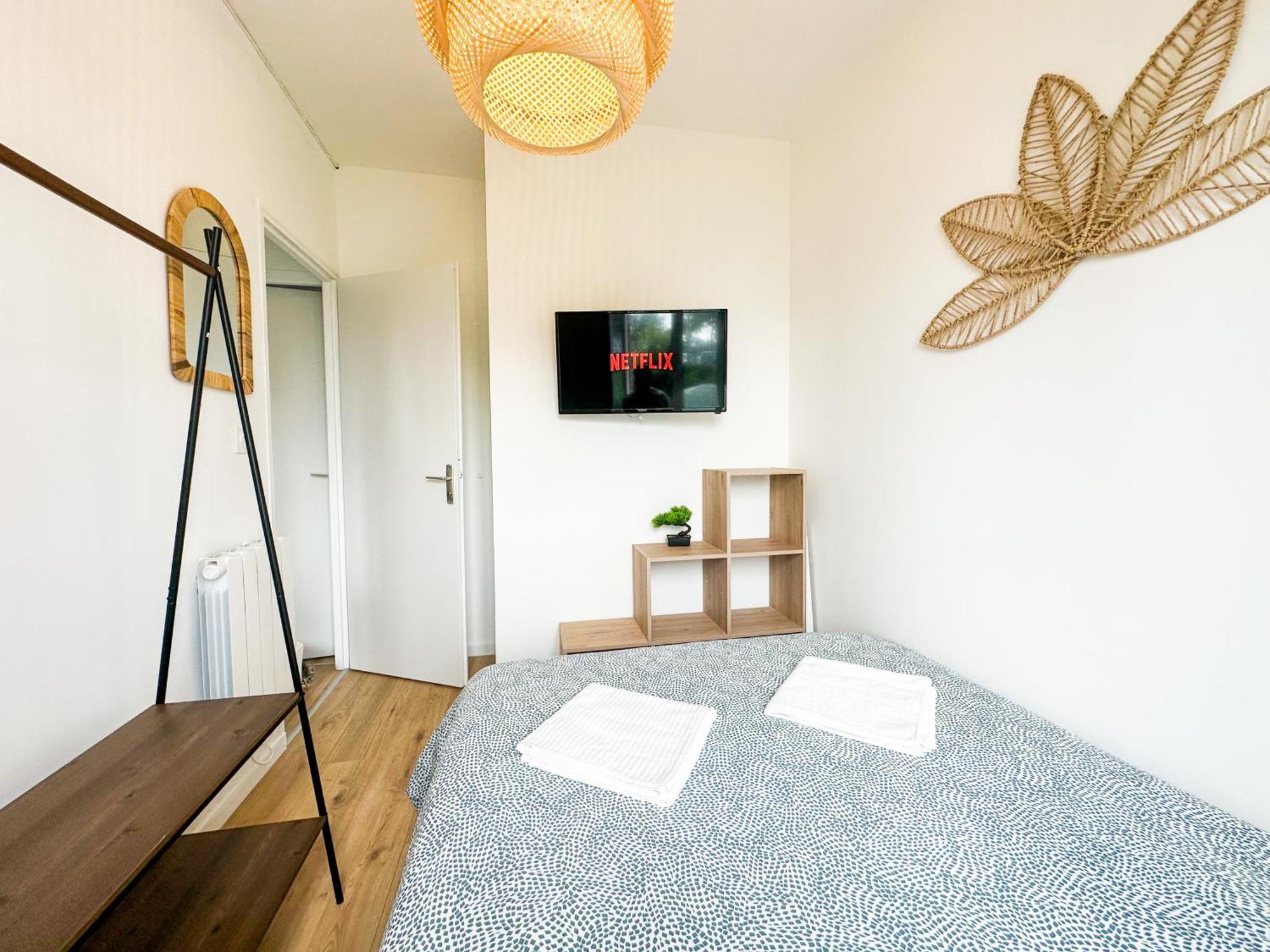 New: Agreable & Lumineux *Gare* Apartment Guingamp Bagian luar foto